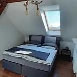 Rohleder De Mit 130m2 Und Garten Fuer 6pers Mit 2 Bad * Cottbus