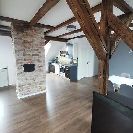 130m² Mit Garten Apartment