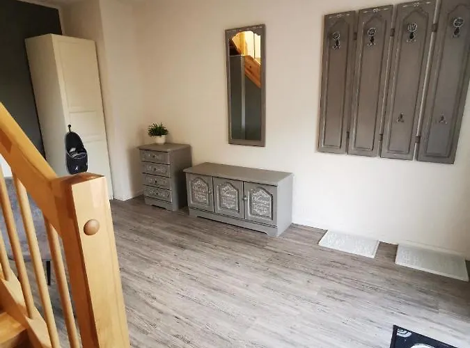 Rohleder De Mit 130m2 Und Garten Für 6pers Mit 2 Bad Apartamento Cottbus